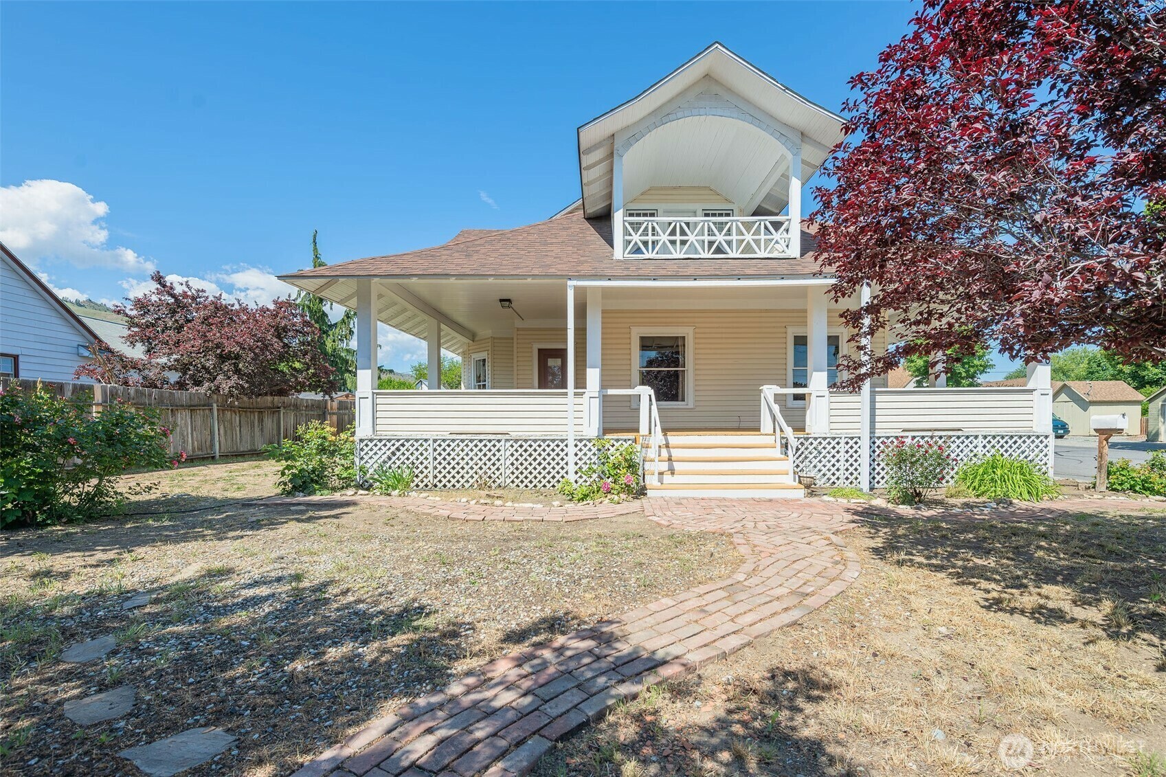 Property Photo: 500 S Miller Street WA 98801