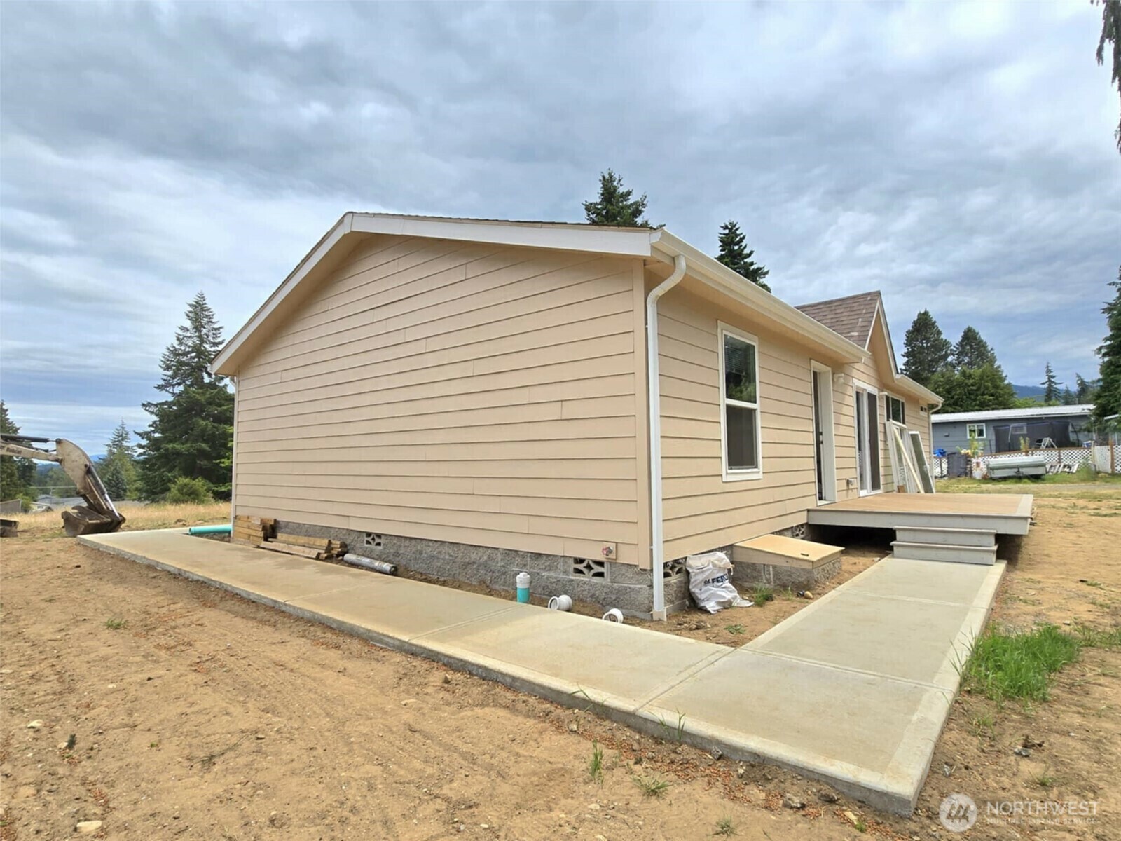 Property Photo: 1138 W Lauridsen Blvd WA 98363