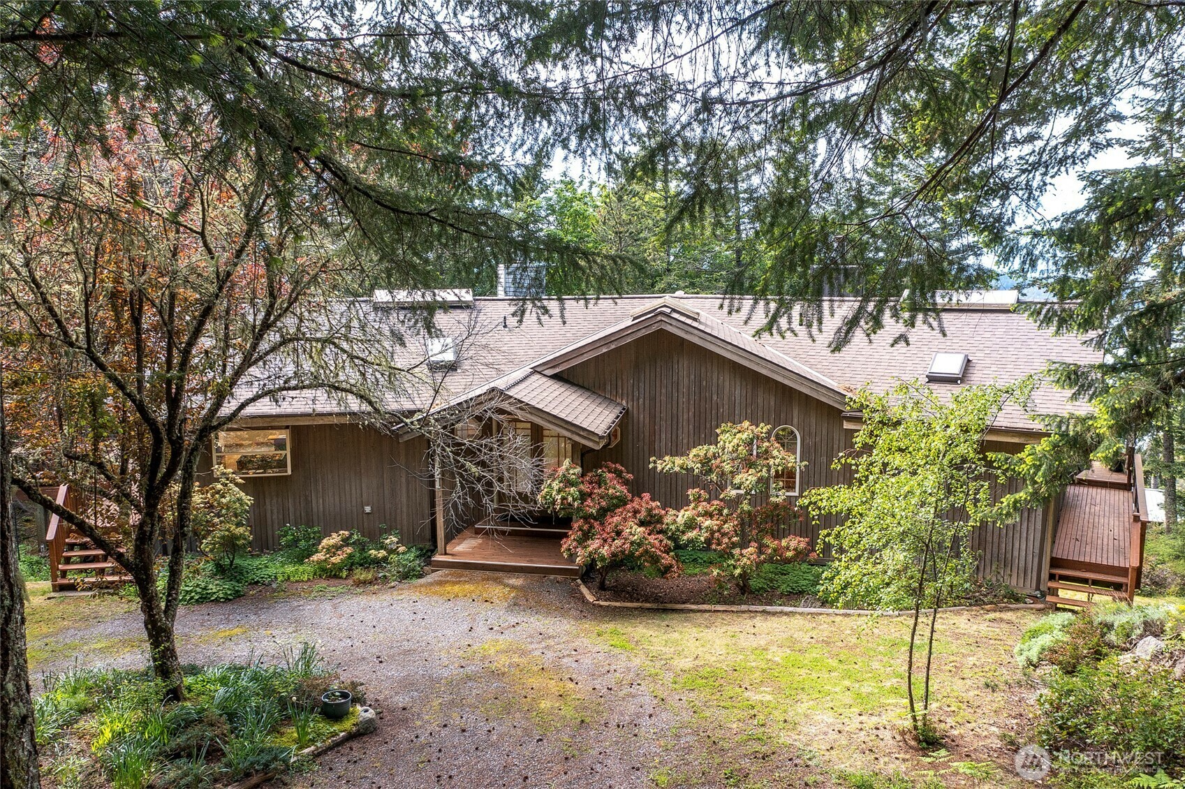 Property Photo: 121 Switchback Road WA 98245
