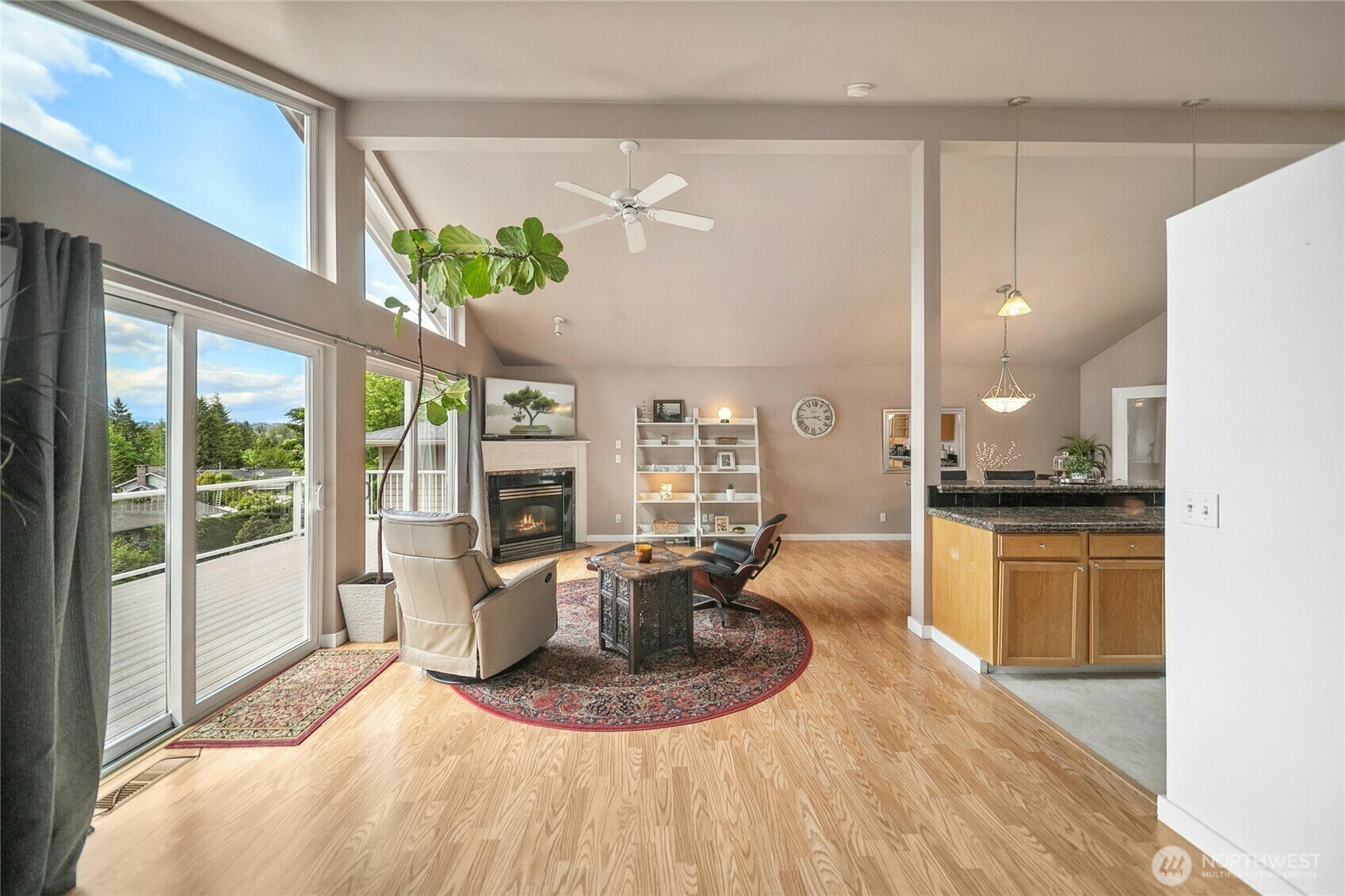 Property Photo: 1402 East Lake Drive WA 98312