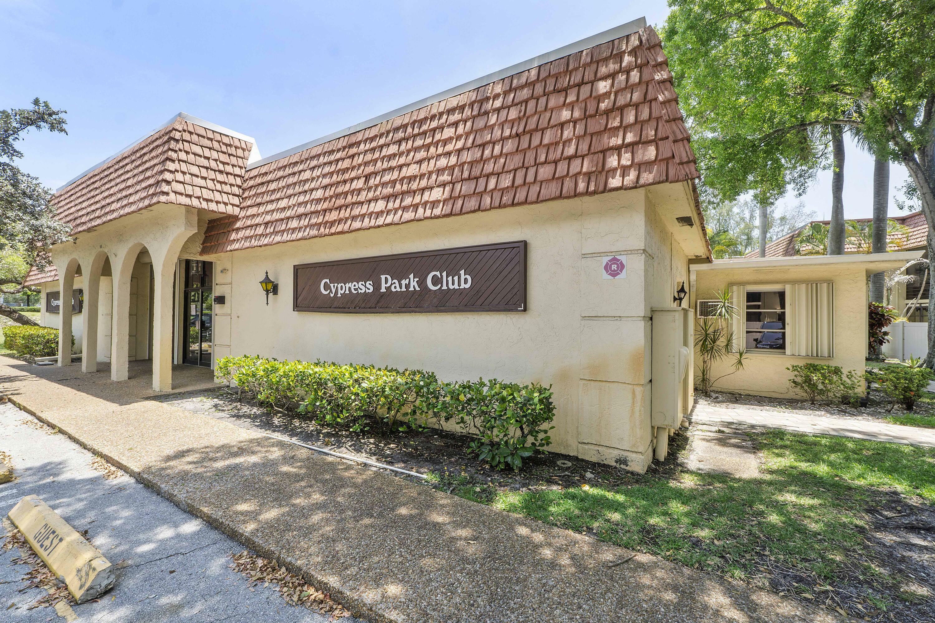 Property Photo: 126 S Cypress Road 735 FL 33060