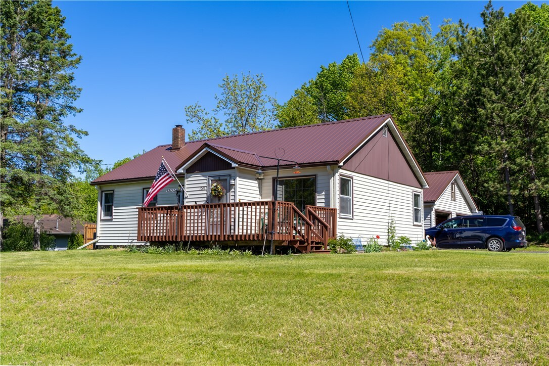 Property Photo:  1007 Menasha Avenue E  WI 54848 