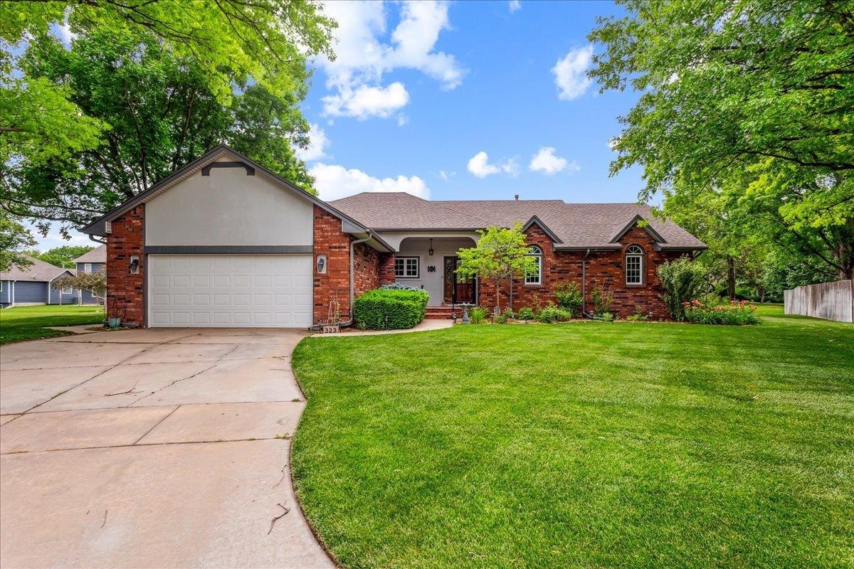 Property Photo: 323 N Bay Country Ct KS 67235