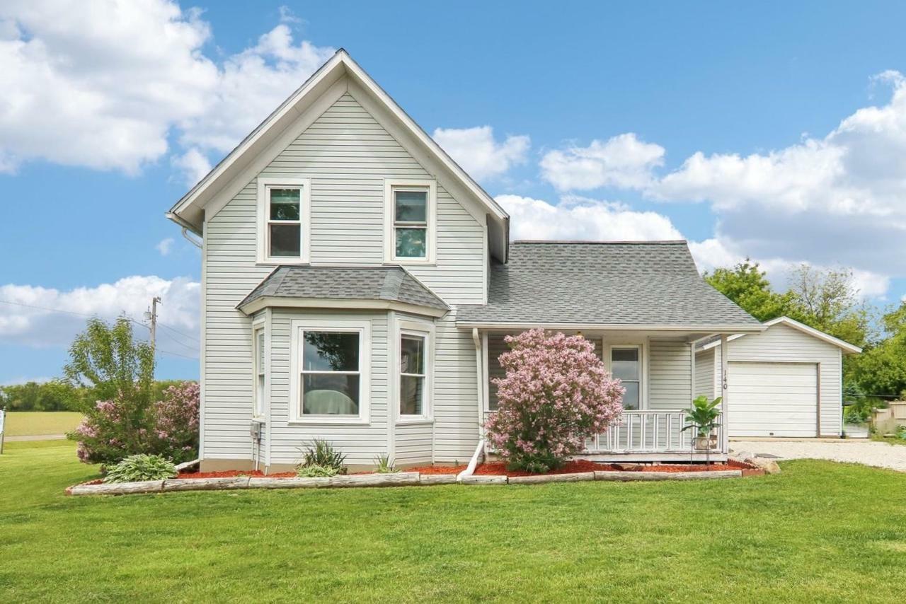 Property Photo: 140 West State Line Road WI 53585