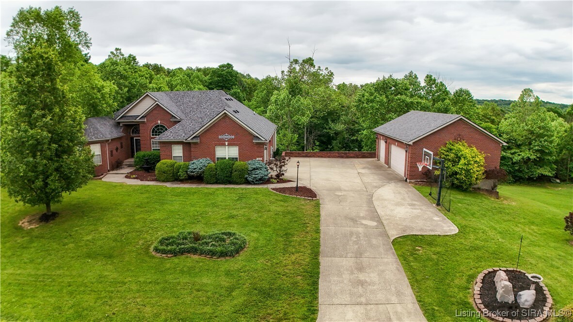 Property Photo: 1830 Cedar Pointe Drive NE IN 47112