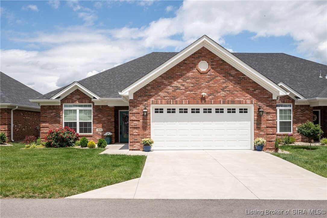 Property Photo: 629 Kingsbury Court IN 47129