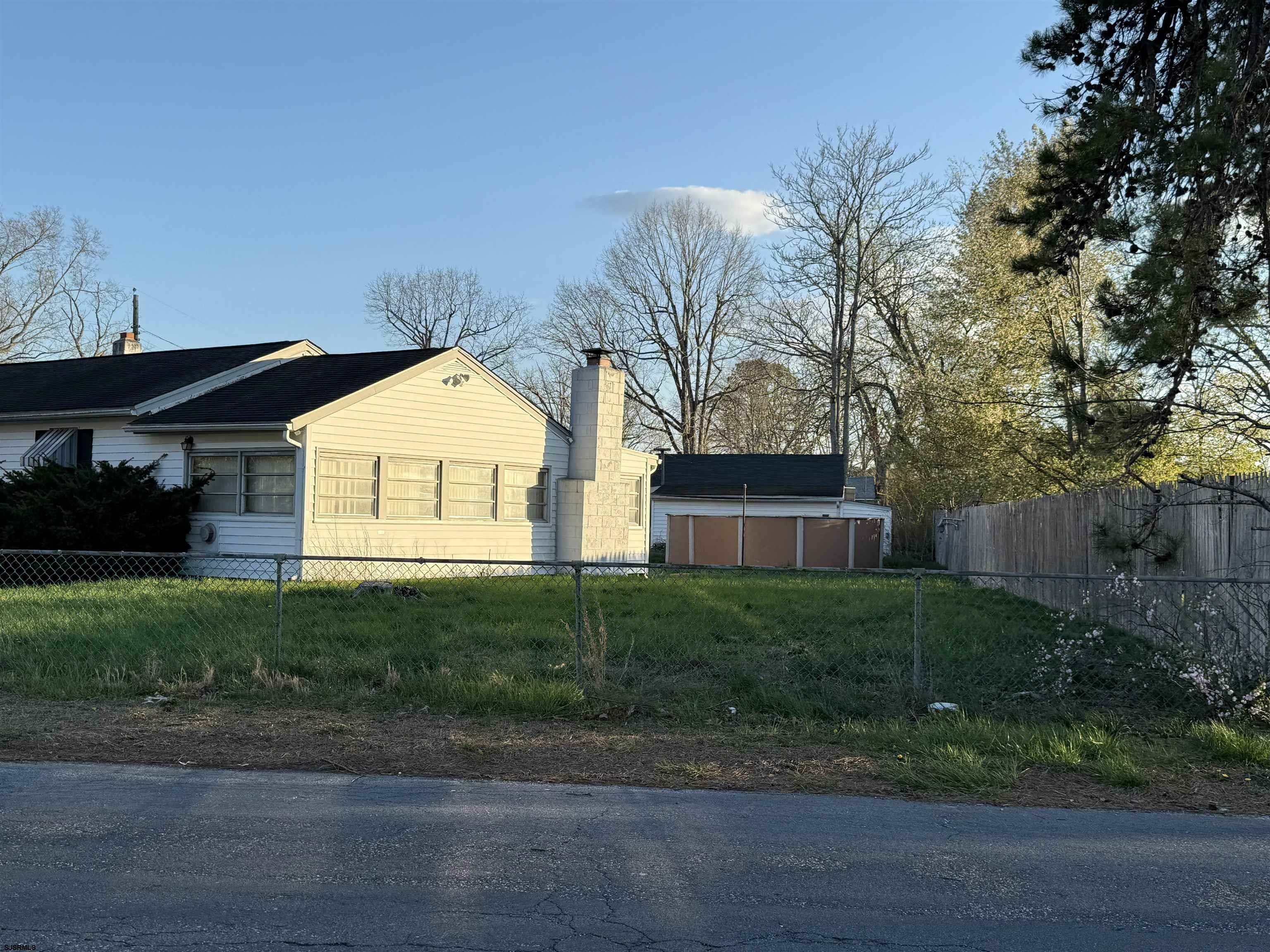Property Photo: 6301 Roberts Ave NJ 08330