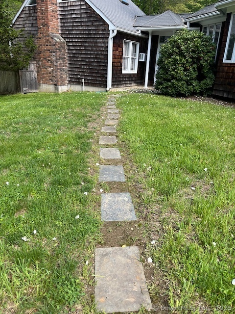 Property Photo: 106 Spoonwood Road CT 06897
