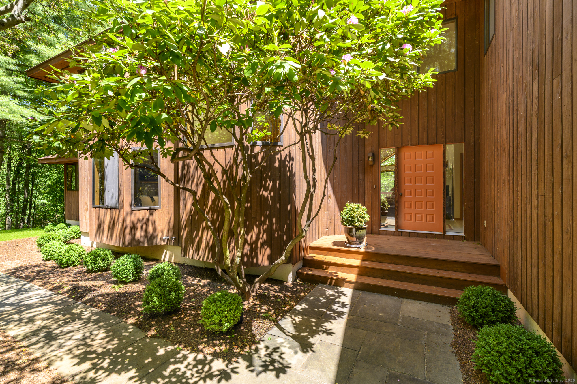 Property Photo:  17 Walker Lane  CT 06883 