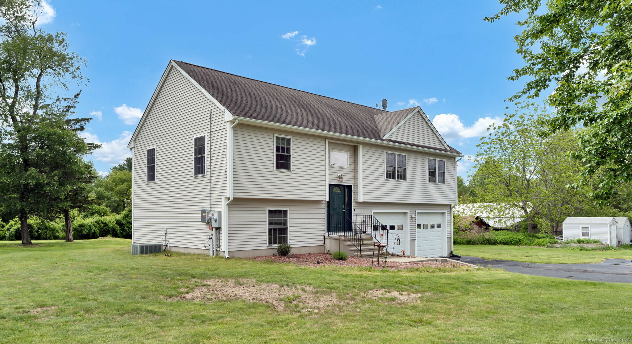 Property Photo:  10 Sandy Lane  CT 06415 