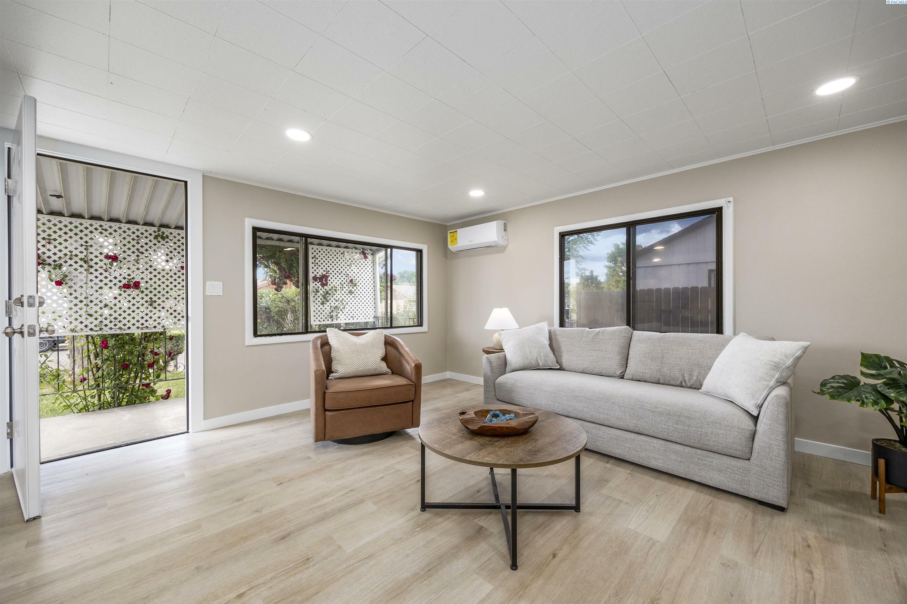 Property Photo: 1517 Perkins Ave WA 99354
