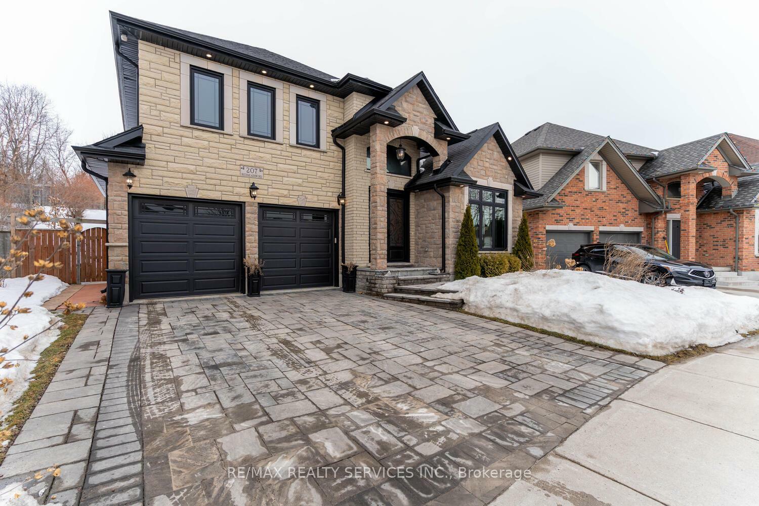 Property Photo: 207 Richmeadow Road ON N6H 5T3