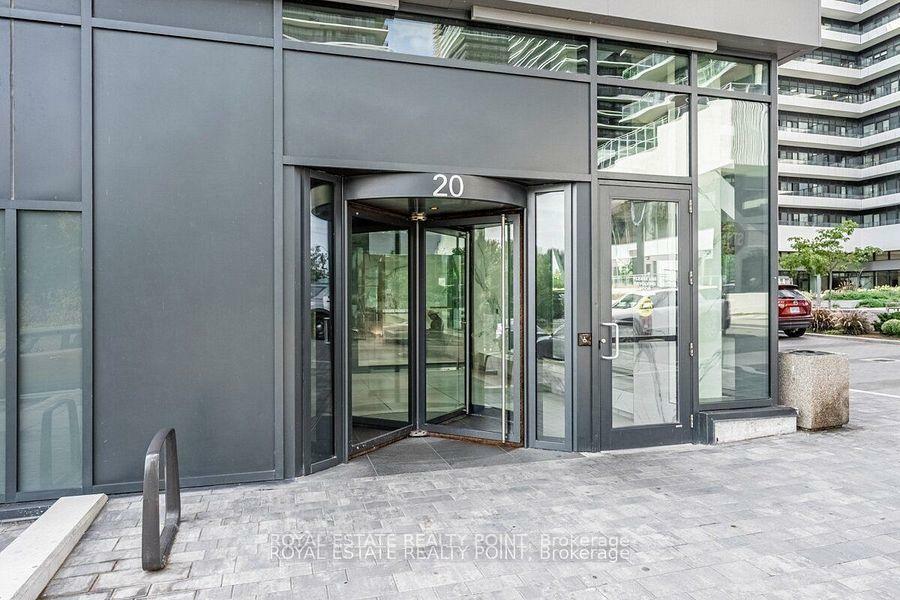 Photo de la propriété: 20 Shore Breeze Drive 1105 ON M8V 0C7