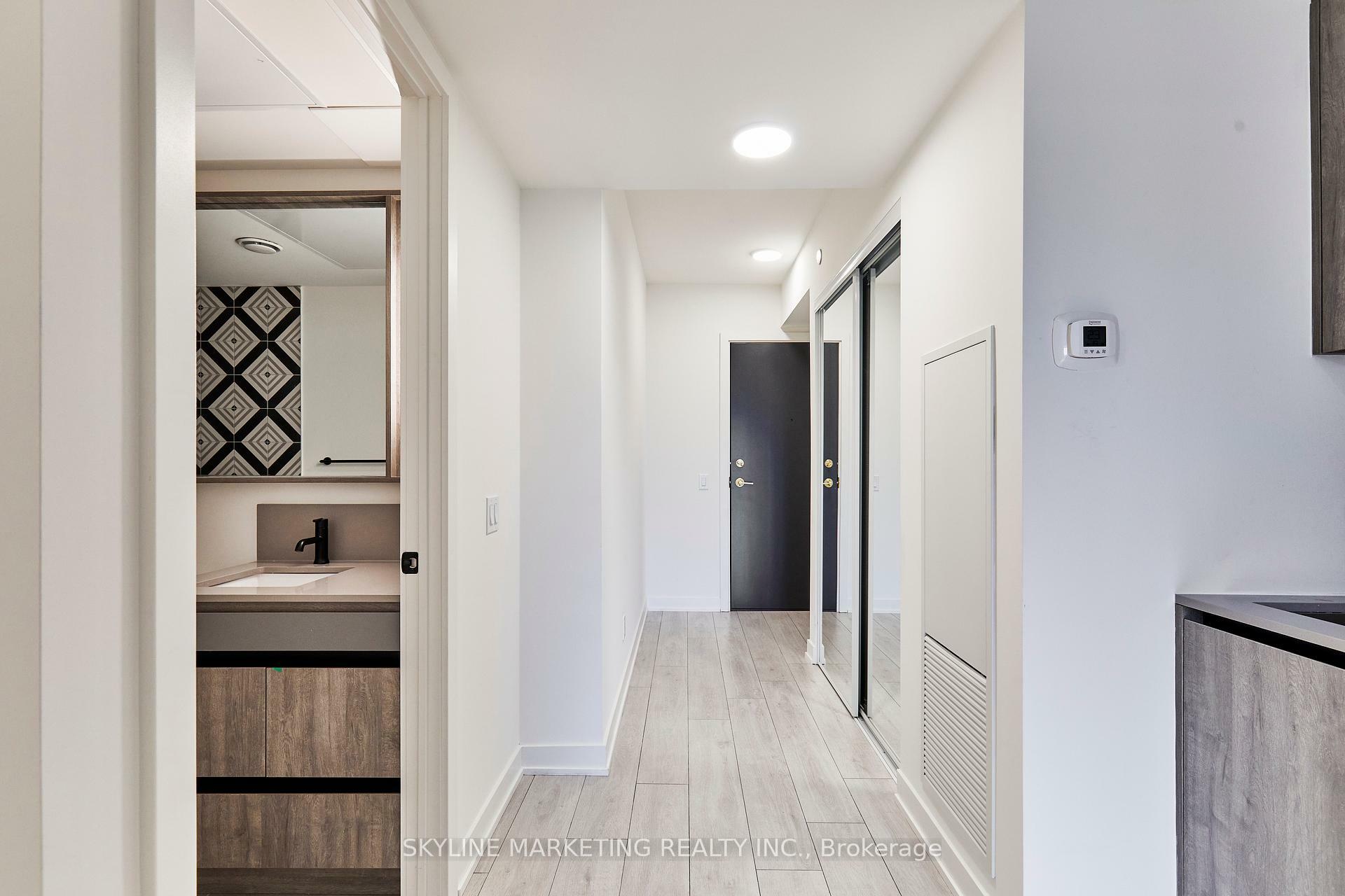 Photo de la propriété: 5 Lakeview Avenue 520 ON M6J 0H3