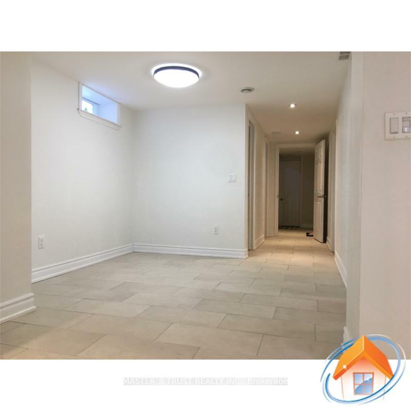 Property Photo: 20 Tansley Avenue ON M1J 1P3