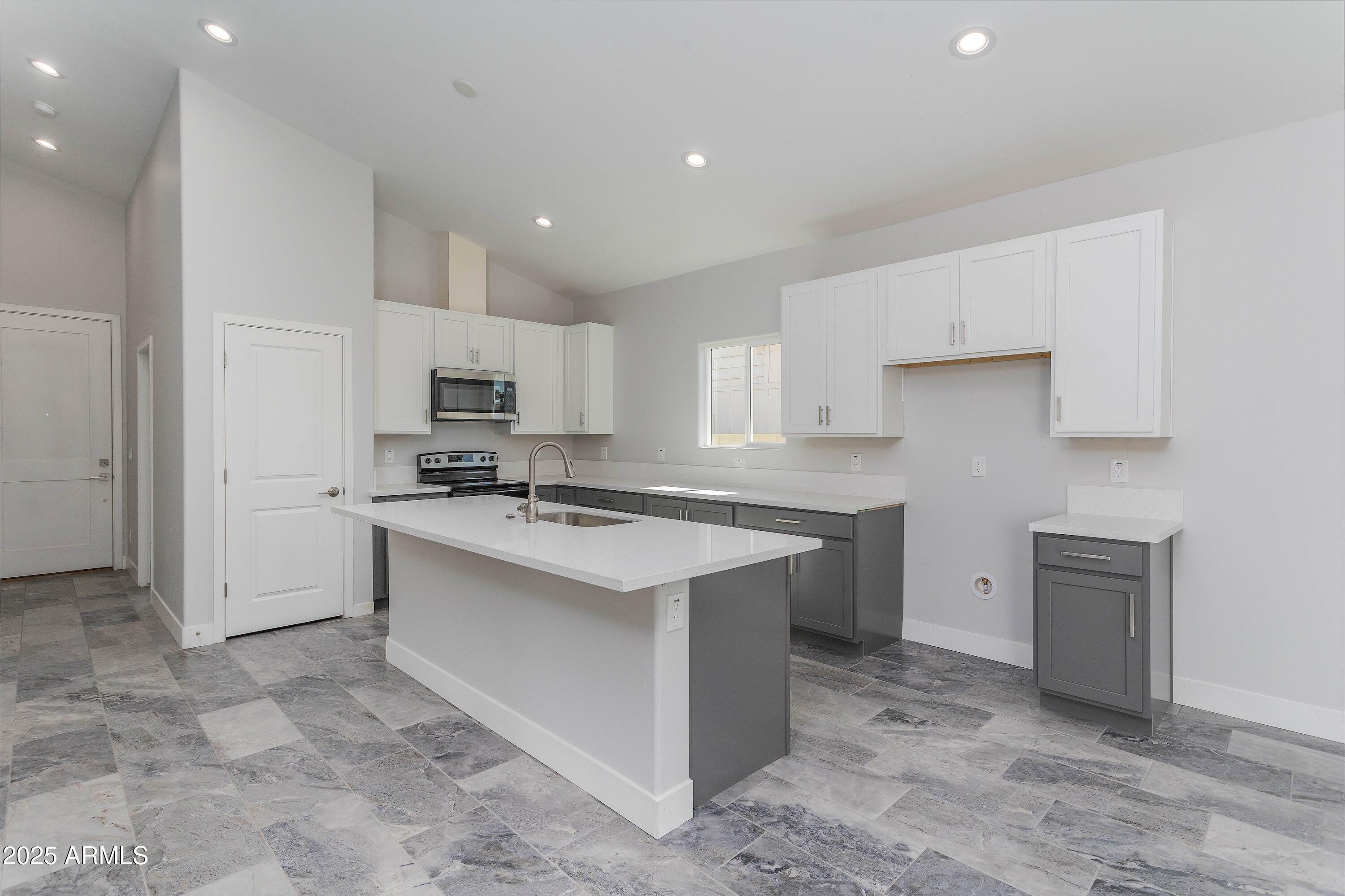 Property Photo: 9310 W Washington Street AZ 85353