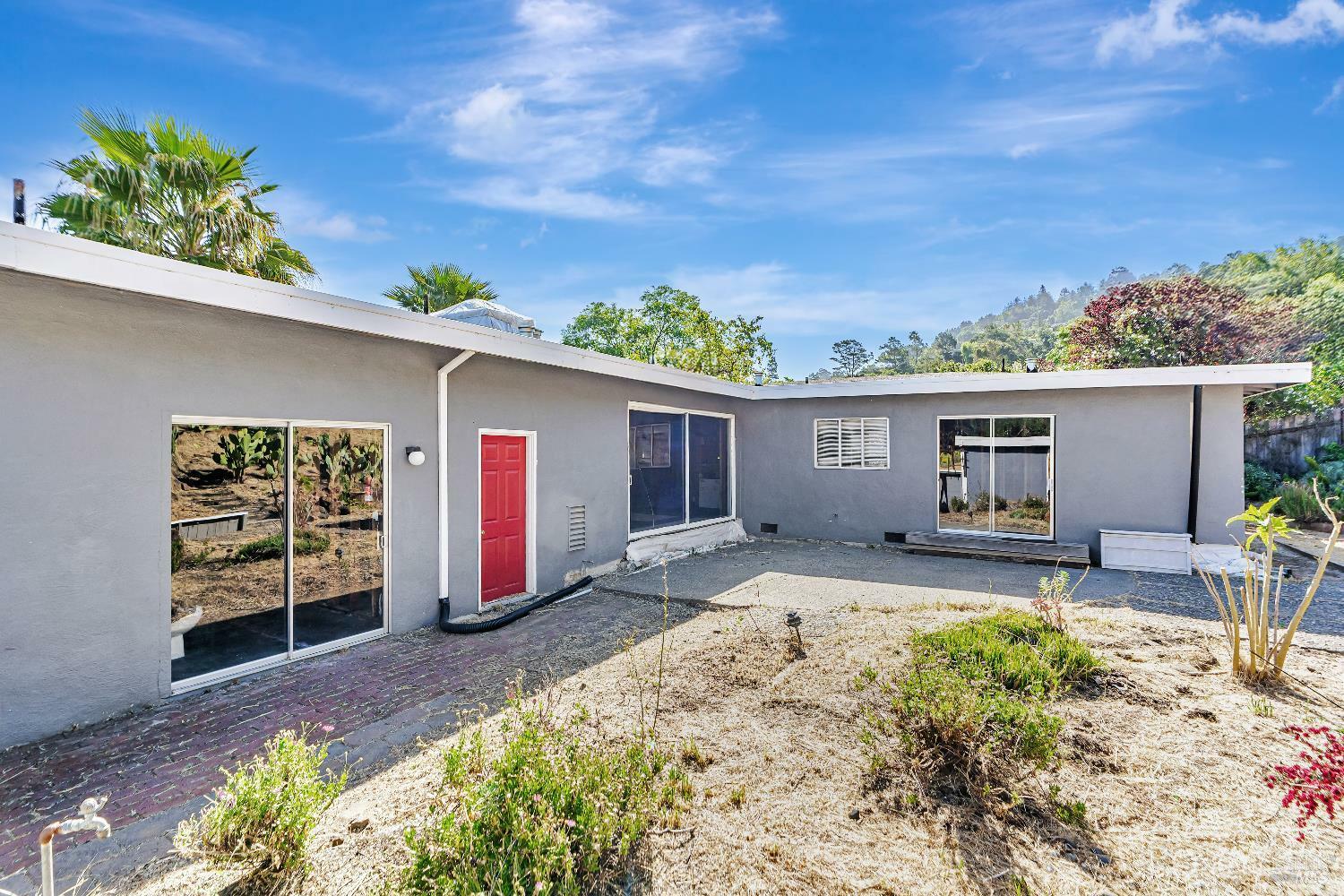 Property Photo: 65 Circle Road CA 94903