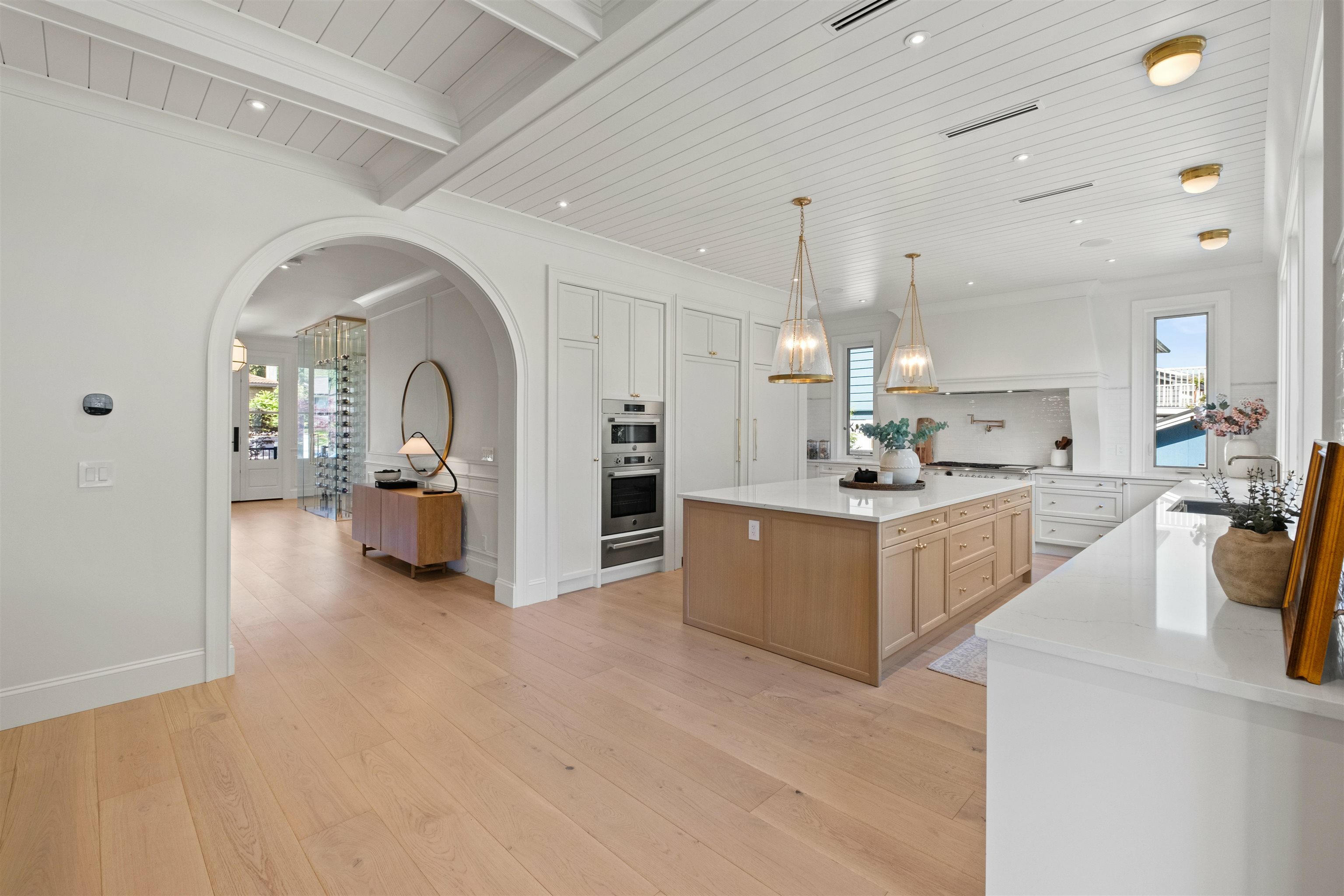 Property Photo: 821 E 16th Street BC V7L 2V3