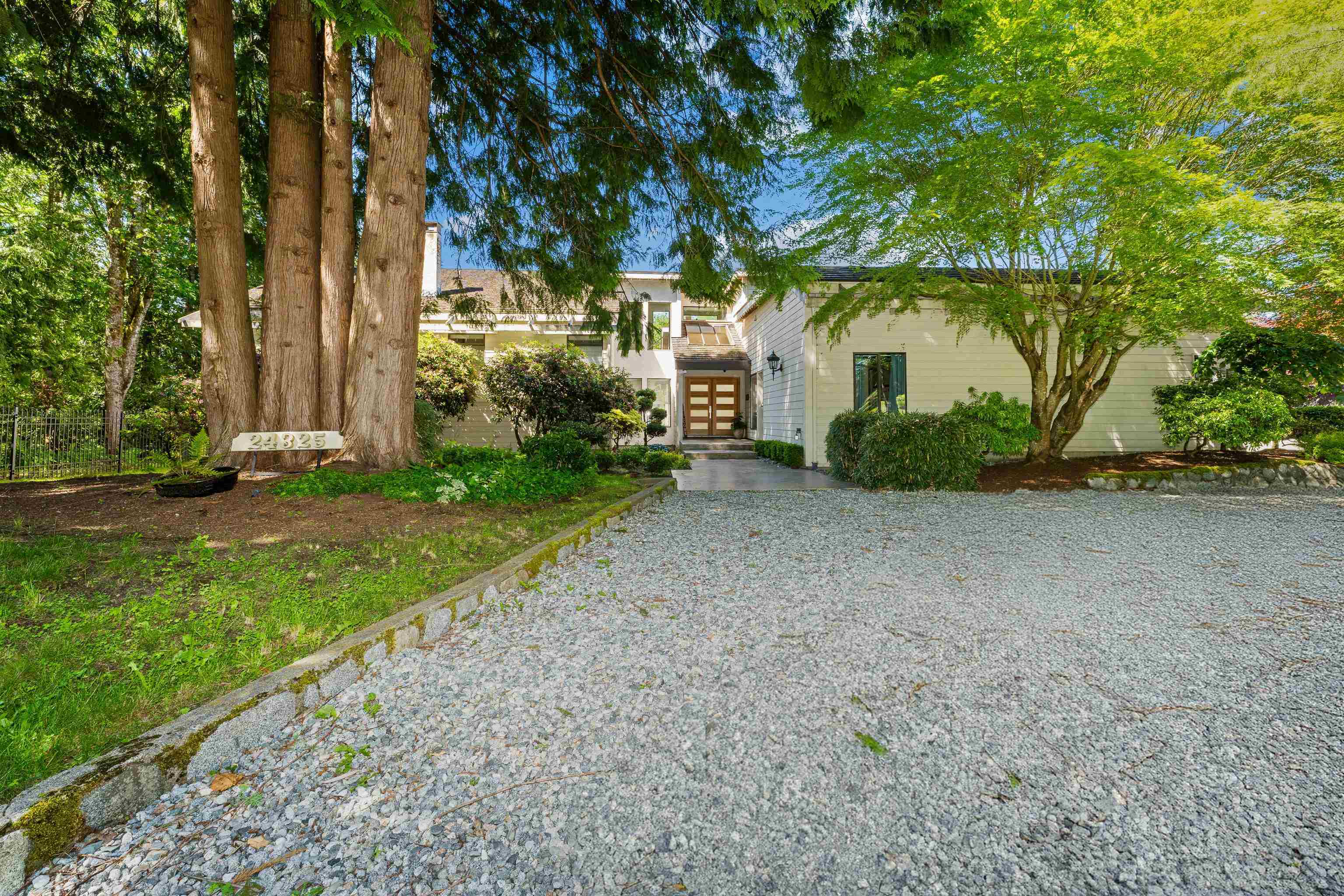 Property Photo: 24325 126 Avenue BC V4R 1M2