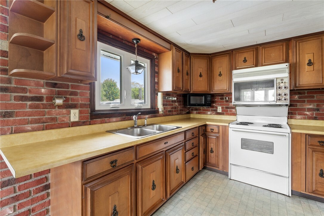 Property Photo:  7198 Ann Street  NY 14521 