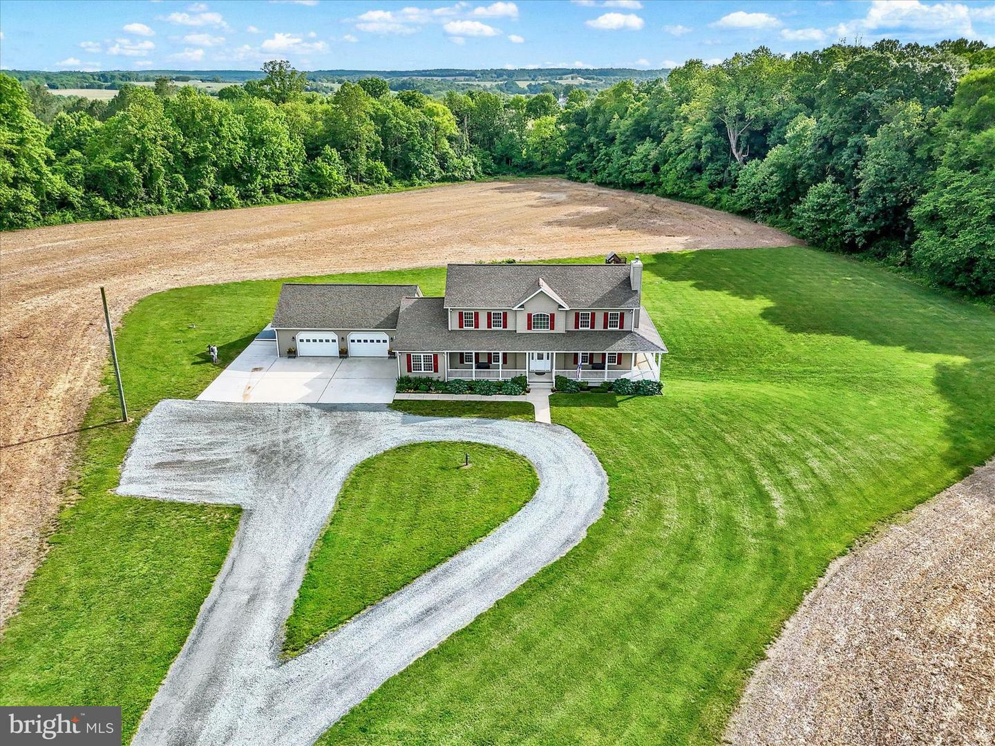 Property Photo: 249 Floral Way MD 21911