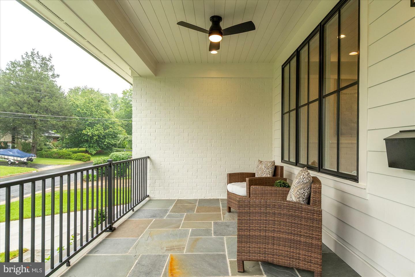 Property Photo: 6613 Byrnes Drive VA 22101