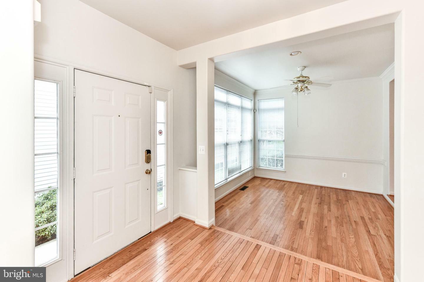 Property Photo: 9804 Bolton Village Court VA 22032