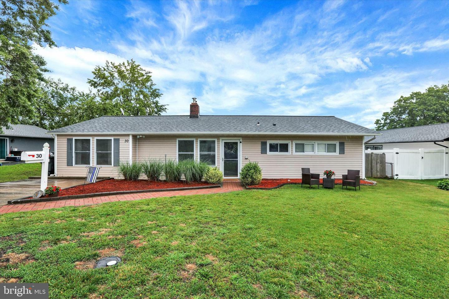 Property Photo:  30 Thimbleberry Lane  PA 19054 