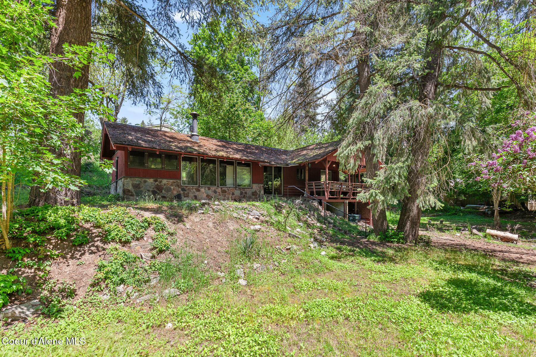 Property Photo: 1505 E Lost Ave ID 83814