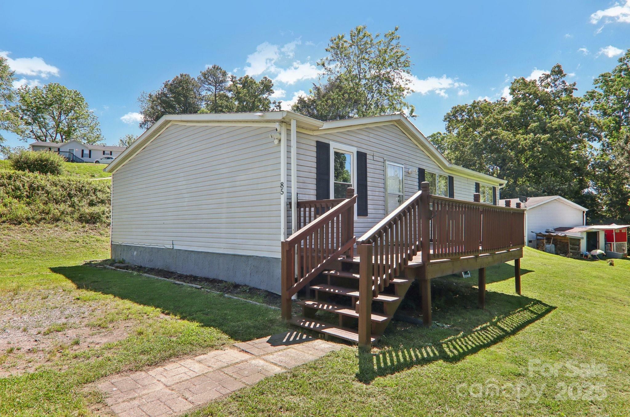 Property Photo: 85 Star Flower Road NC 28701