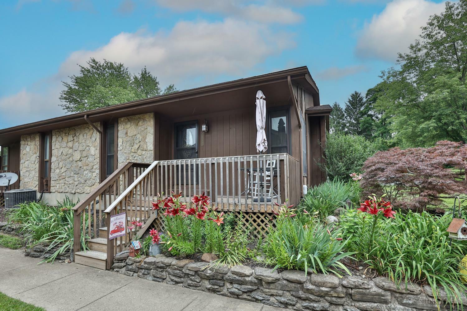 Property Photo:  2282 Joshua Circle  OH 45044 