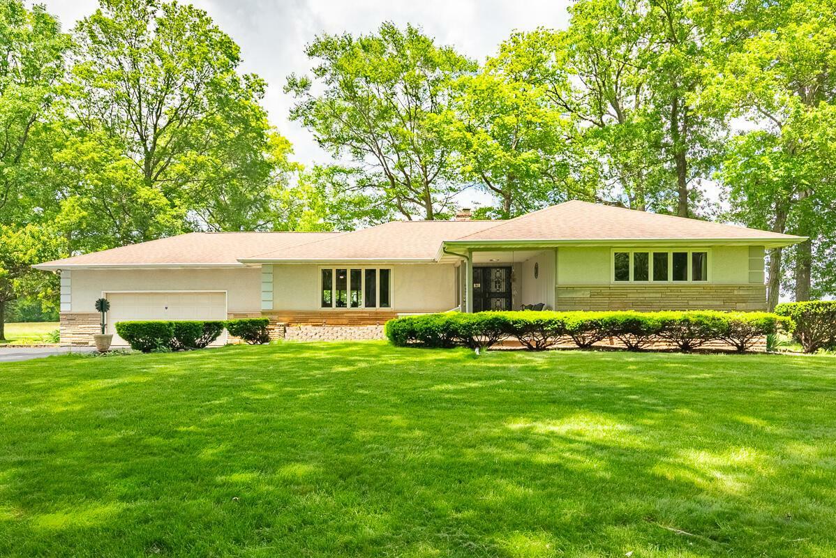 Property Photo: 8430 Patterson Road OH 43026