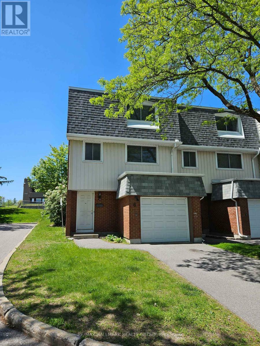 Property Photo: 2669 Southvale Crescent 6 ON K1B 4V2