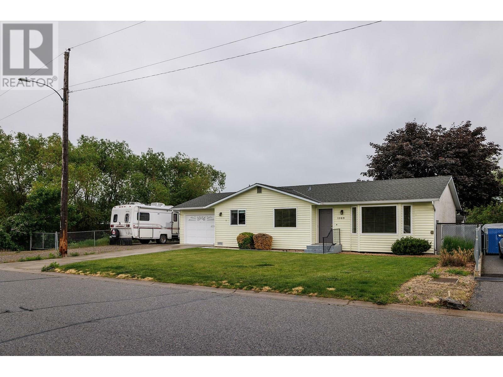 1089 Quesnel Road  Kelowna BC V1Y 3J4 photo