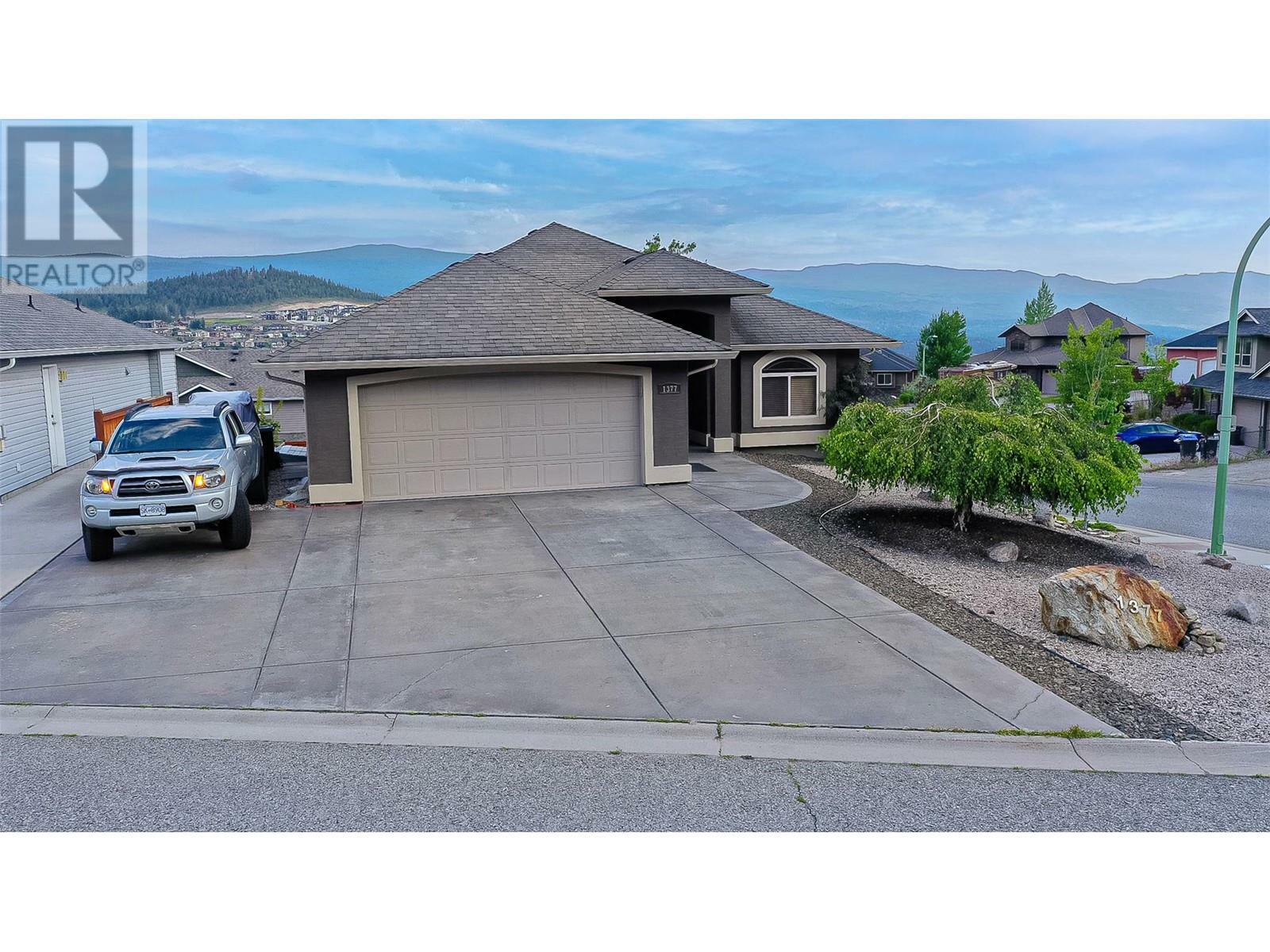 1377 Kendra Court  Kelowna BC V1P 1P1 photo