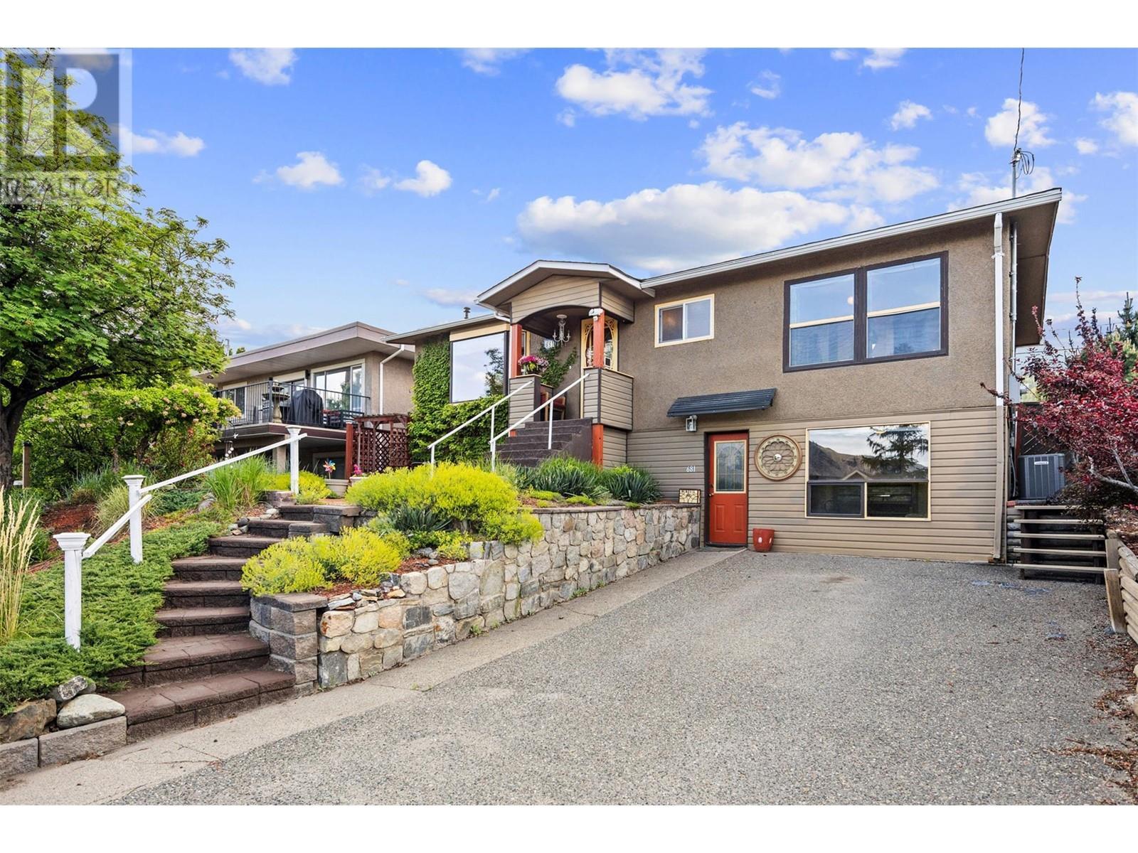 Property Photo: 681 Douglas Street BC V2C 3C4