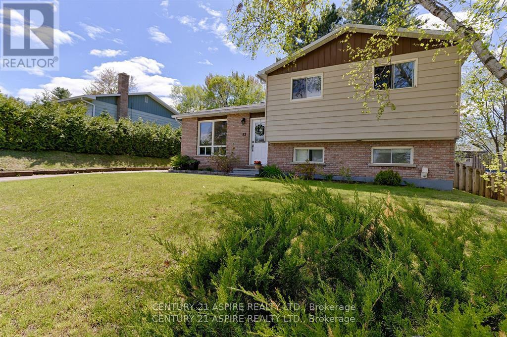 83 Hemlock Street  Petawawa ON K8H 3C3 photo
