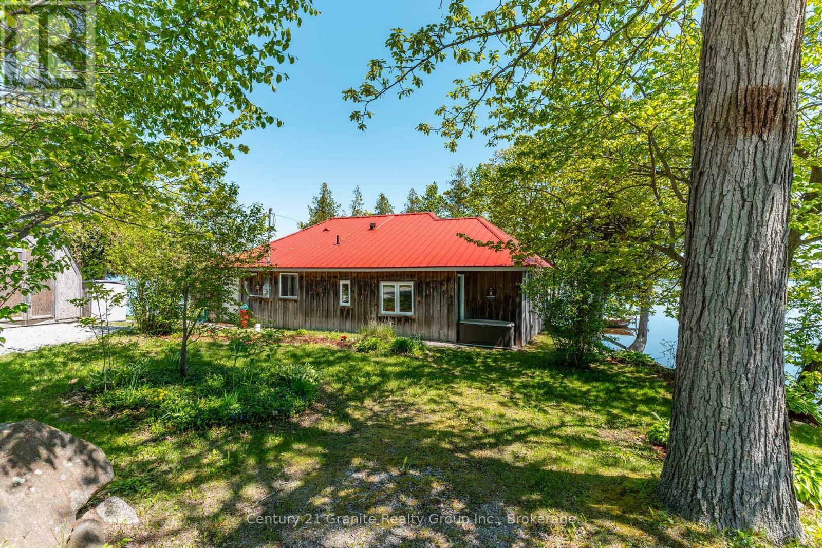 Property Photo: 359 Avery Point Road ON L0K 1W0