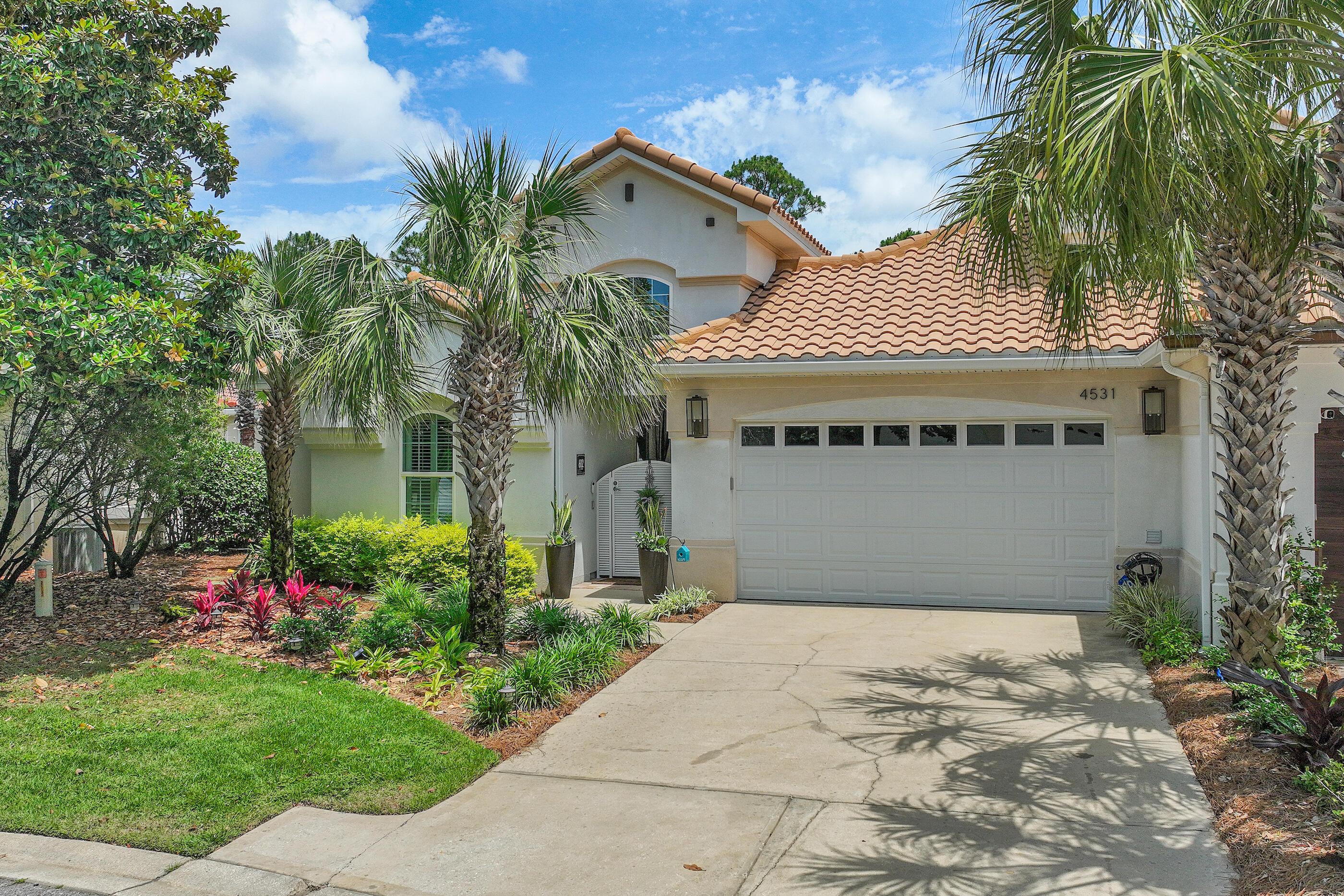Property Photo:  4531 Golf Villa Court 602  FL 32541 