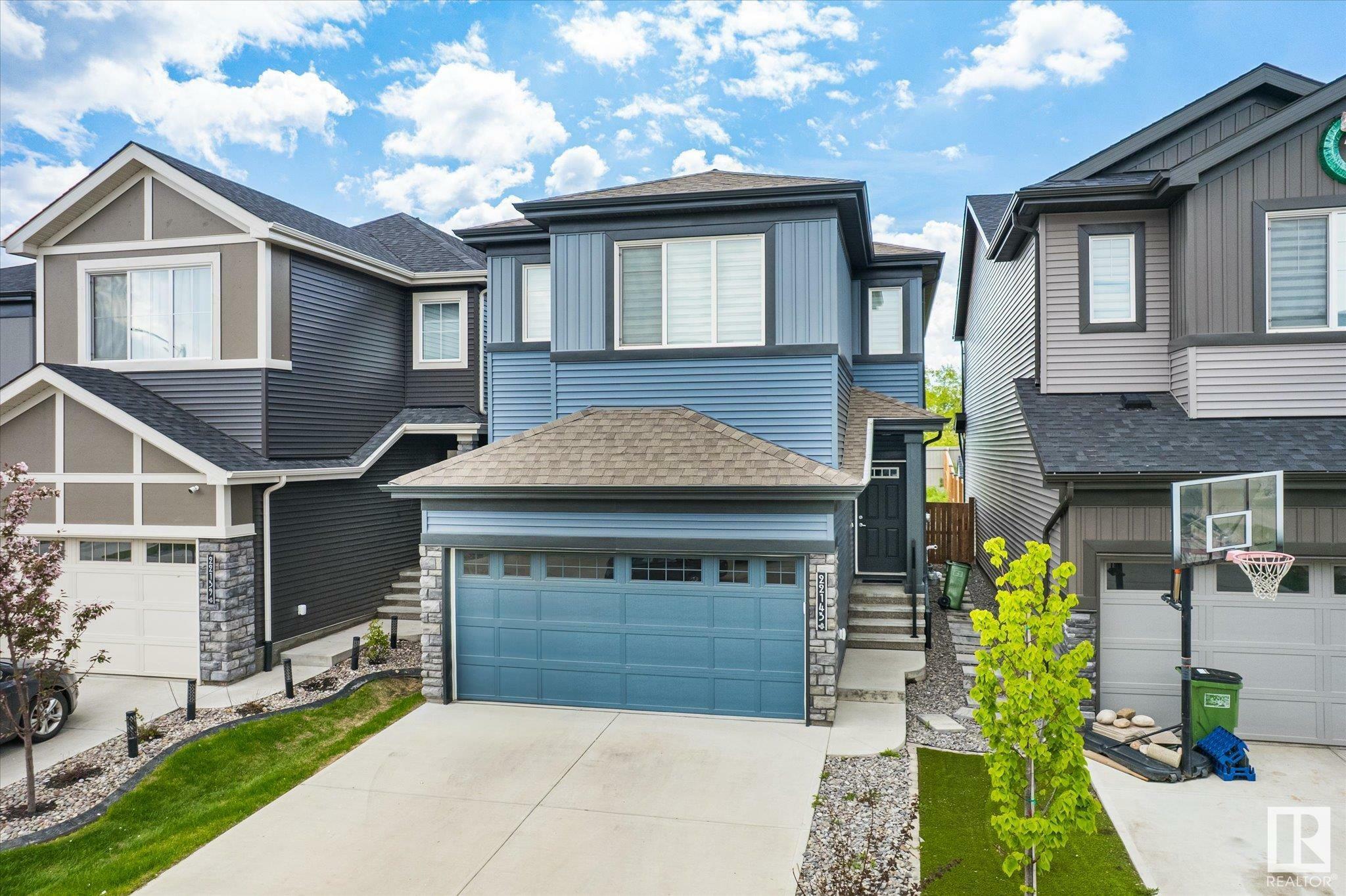 Property Photo: 22143 80 Avenue NW AB T5T 4S2