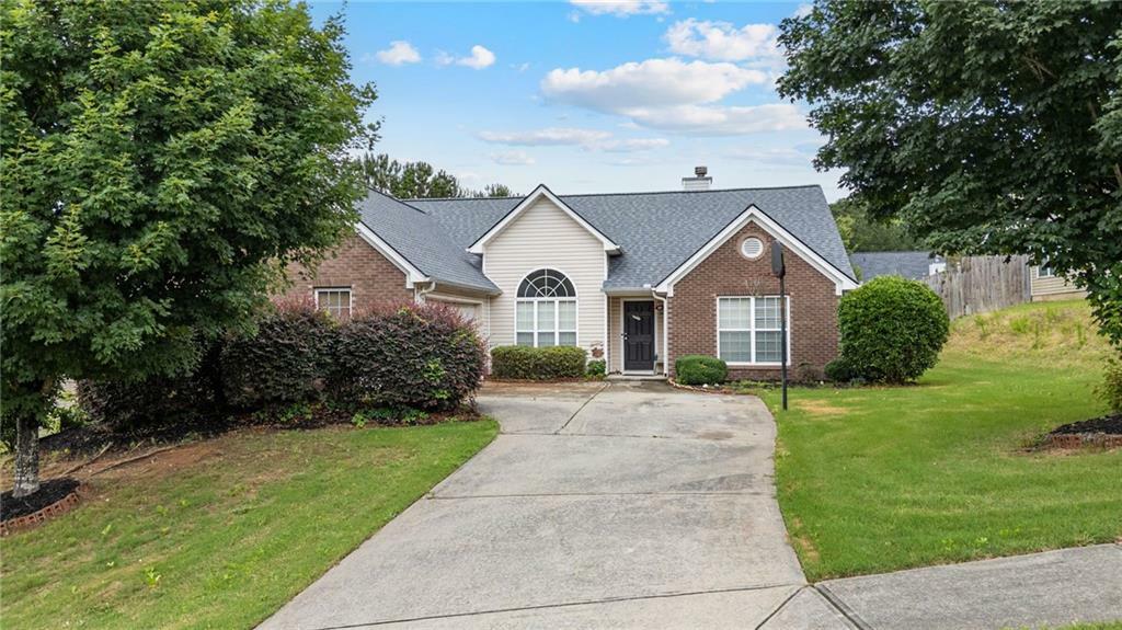 Property Photo: 3834 Hawk Tail Drive GA 30052