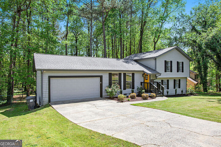 Property Photo: 2022 Ramblewood Court NE GA 30062