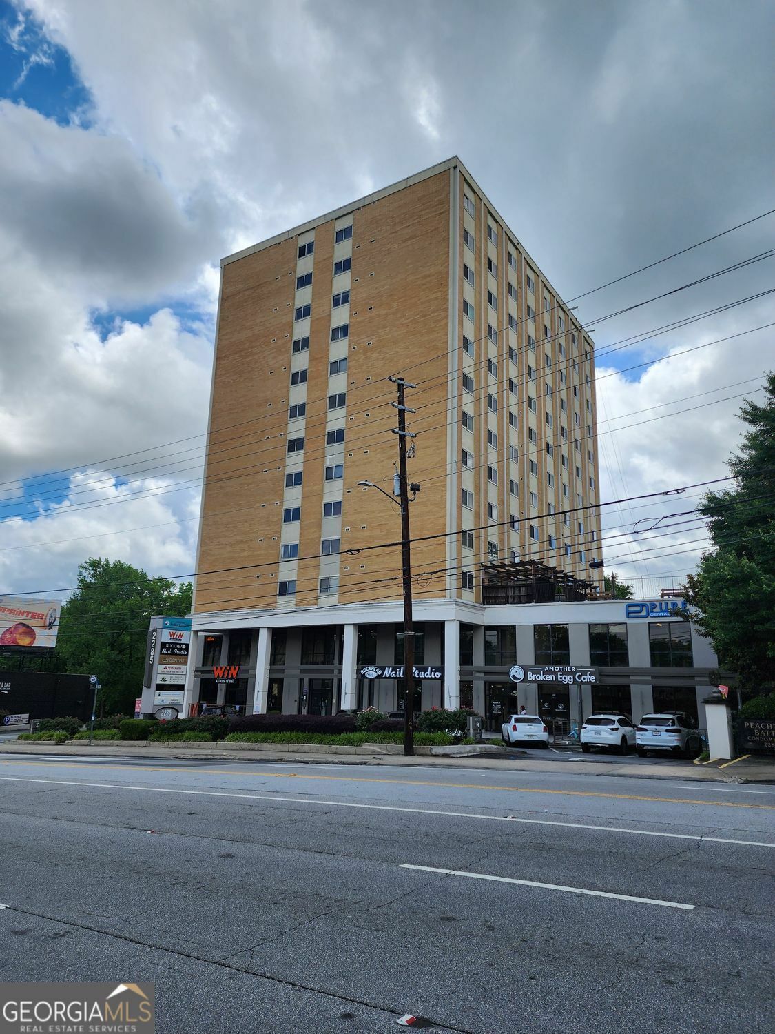 Property Photo: 2285 Peachtree Road NE 309 GA 30309