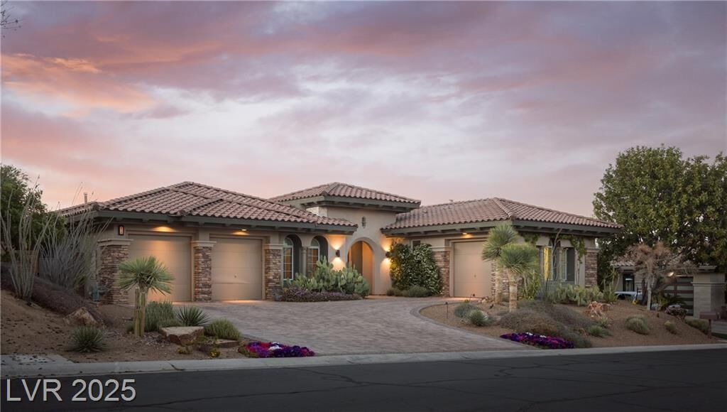 Property Photo:  64 Tapadero Lane  NV 89135 