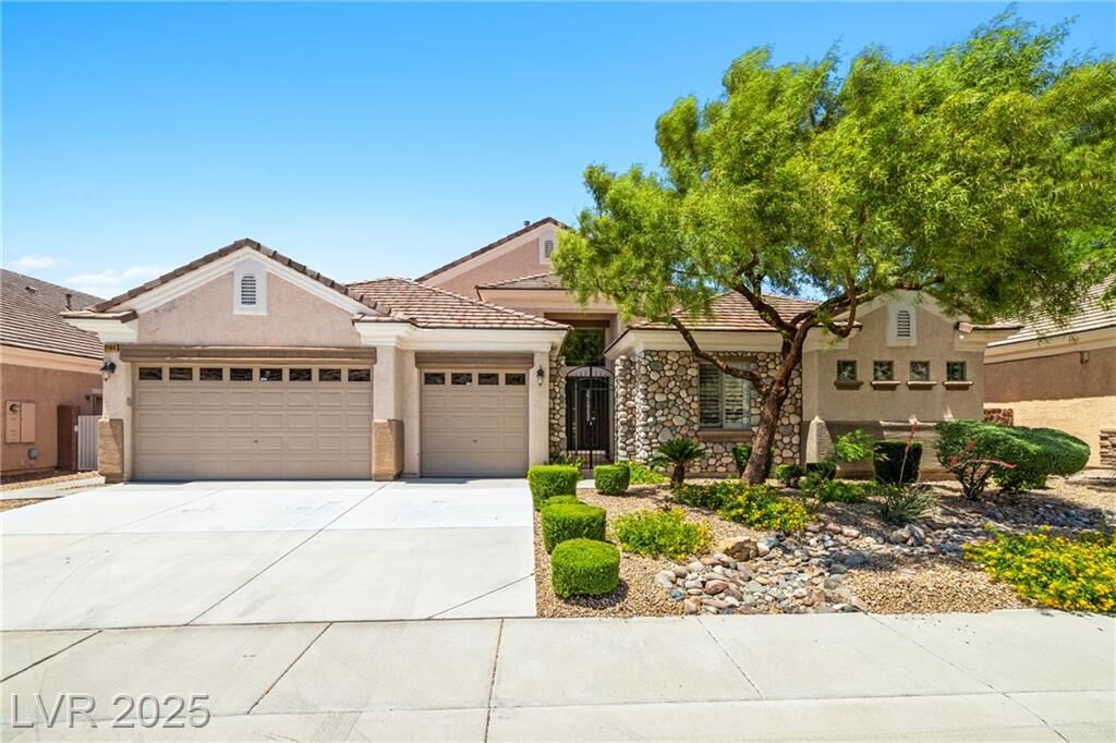Property Photo:  2164 Noonday Court  NV 89052 