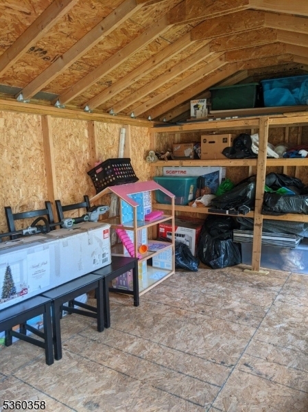 Property Photo: 27 Whitewood Dr NJ 07950
