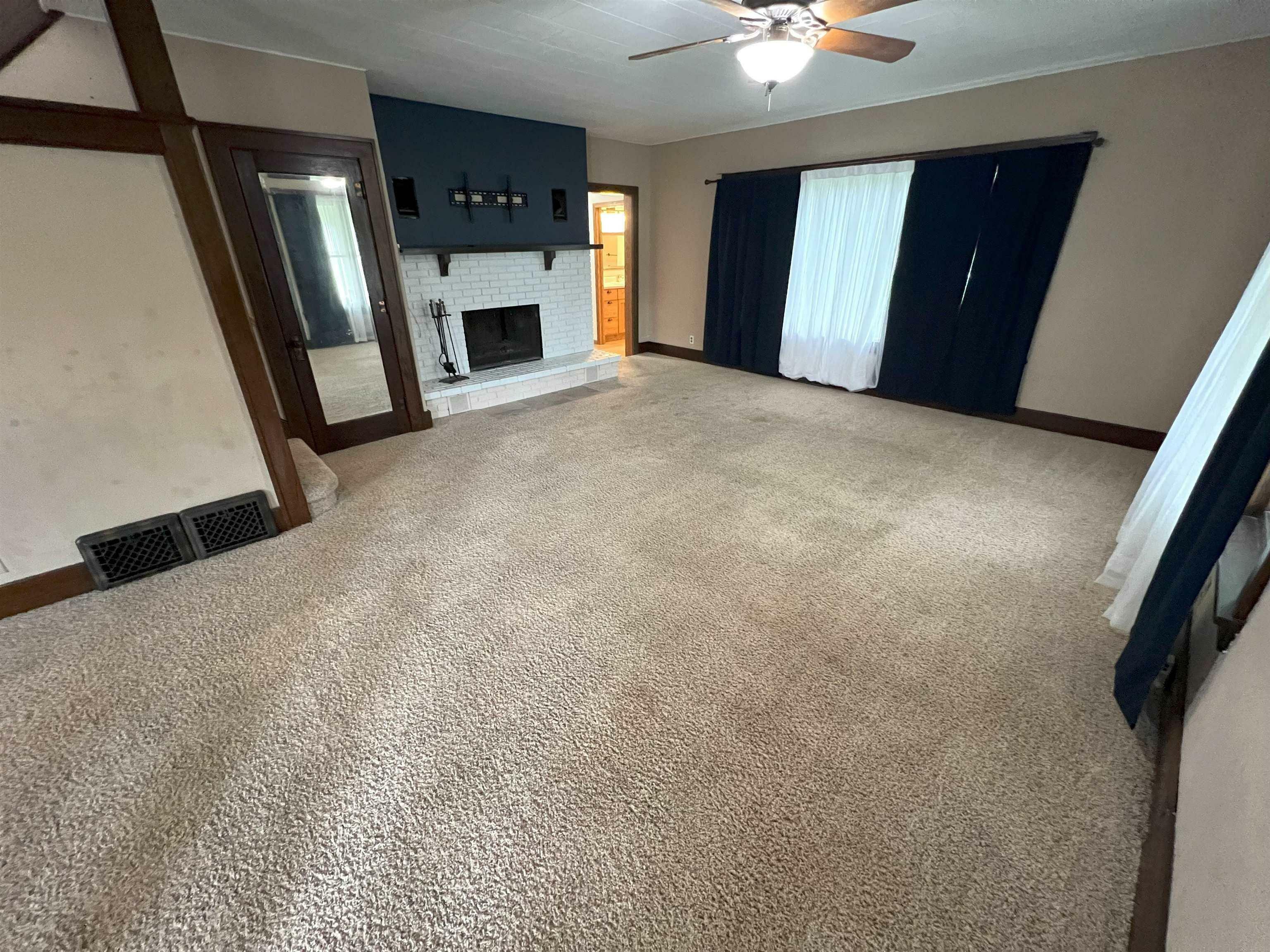Property Photo: 620 Ash St IA 50461
