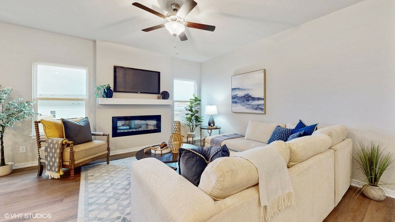 Property Photo: 1001 NE 12th Street IA 50111