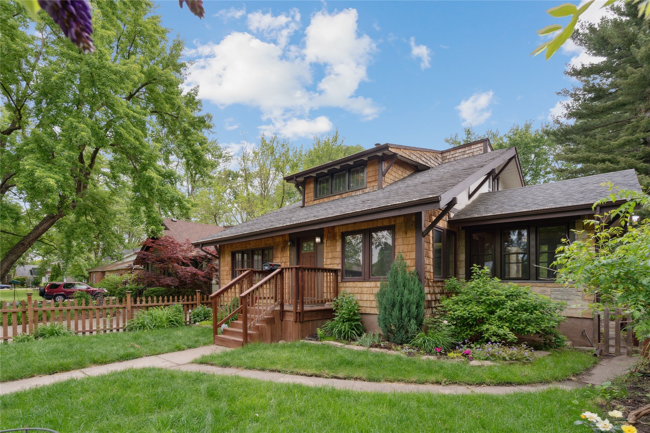 Property Photo: 1439 46th Street IA 50311
