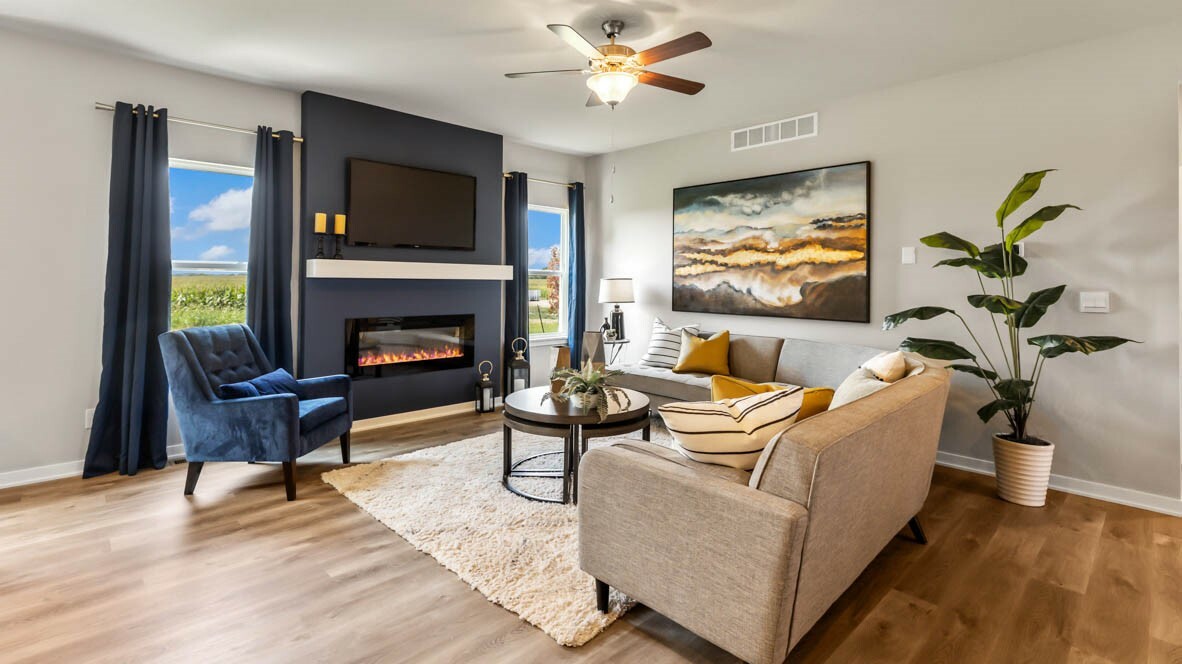 Property Photo: 1004 NE 12th Street IA 50111